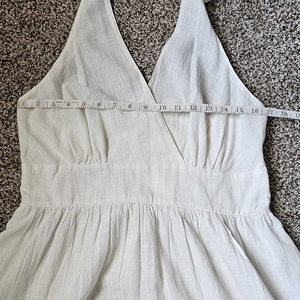 AE Halter Dress - Picture 4 of 6